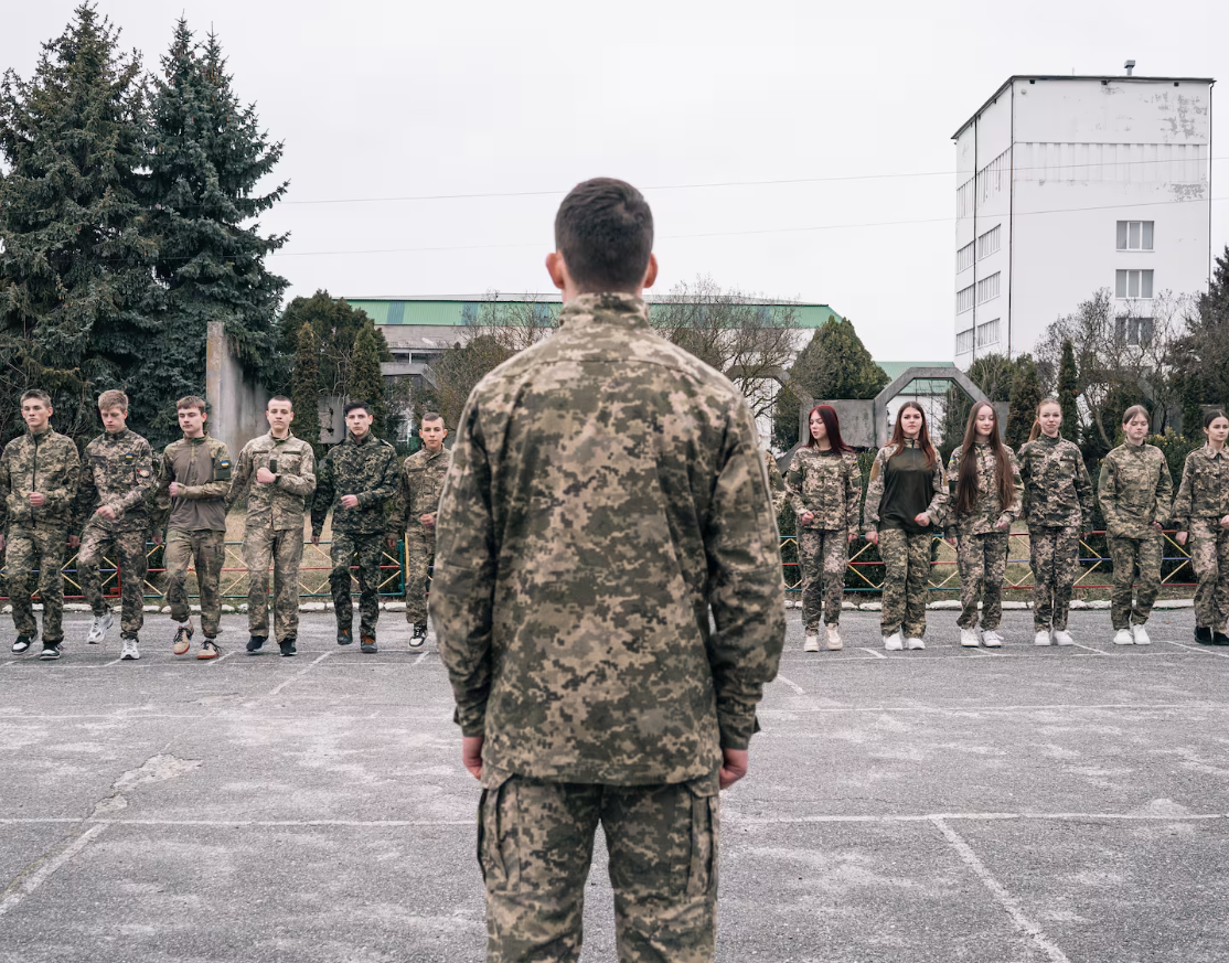 "ТЦК хватает всех, кого может". Как живет село, где из-за мобилизации не осталось мужчин